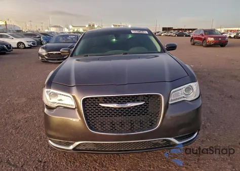 2021 Chrysler 300 Touring z USA, uszkodzony, nr VIN 2C3CCAAG9MH609311